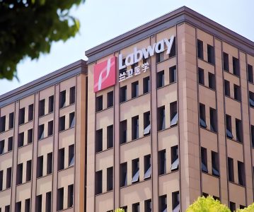 301060 兰卫医学：关于公司董事、副总经理短线交易、违规减持公司股票暨致歉的公告