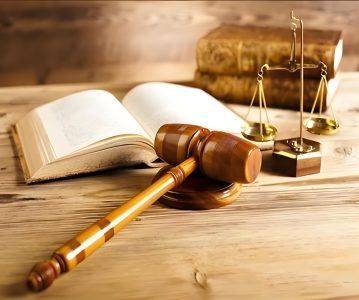 证监会：严格规范大股东减持，因离婚、解散、分立等分割股票后各方持续共同遵守减持限制